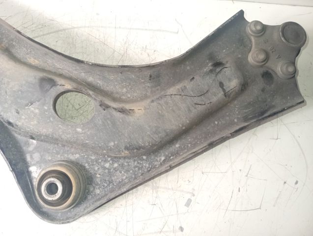9675028880 Brazo inferior derecho de la suspensión delantera  disponible Málaga