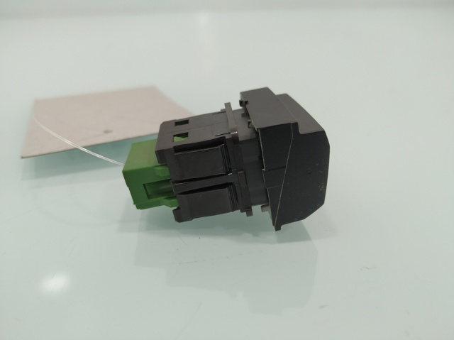 96750883ZD PEUGEOT Interruptor de cierre centralizado  en stock Huelva