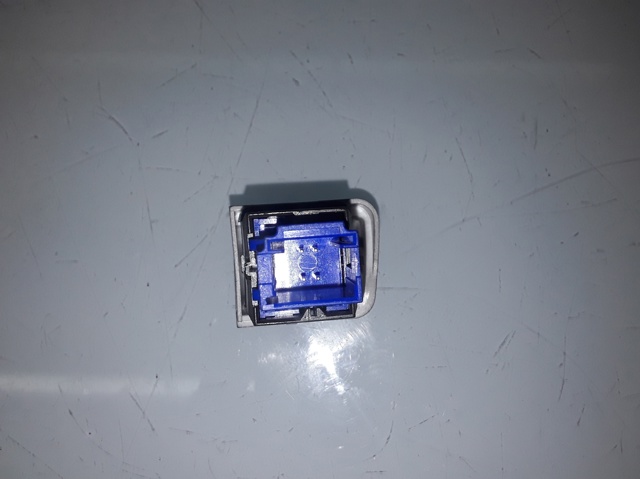 Boton De Alarma Peugeot 208 CA, CC