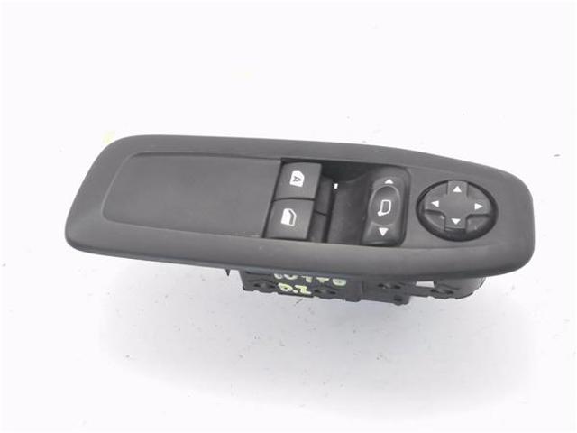 96751127ZD Interruptor de elevalunas delantera izquierda  en stock Sabadell