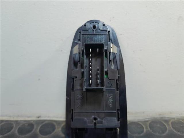 PEUGEOT 96751127ZD Unidad de control de elevalunas delantera izquierda  disponible España