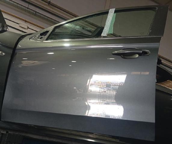 9675195180 Puerta delantera izquierda  disponible Málaga
