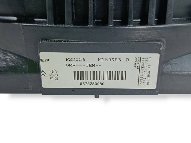 9675280980 PEUGEOT Difusor del radiador de refrigeración con motor y hélice  disponible Ourense