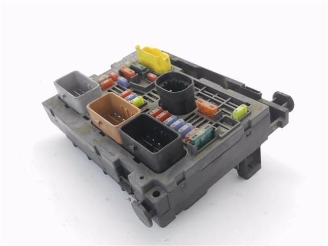 9675877980 Caja de fusibles  disponible Málaga