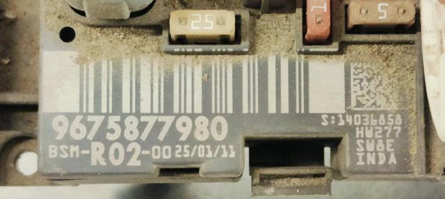 Caja de fusibles Citroen C4 UA