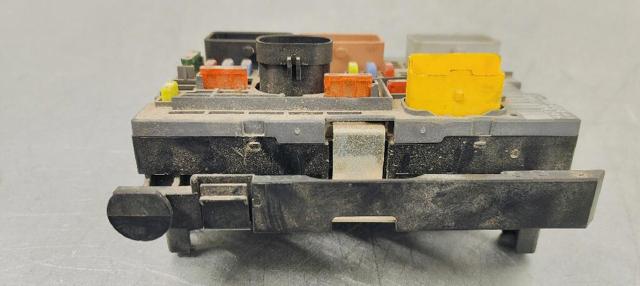 Caja de fusibles Citroen C4 UA