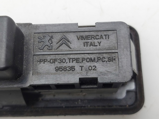 9676028380 PEUGEOT Botón de accionamiento del cierre de la tapa del maletero (puerta trasera 3/5) comprar Madrid