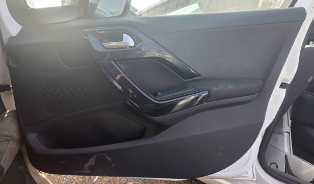 96763525ZD PEUGEOT Guarnecido interior de puerta delantera derecha  en stock Córdoba