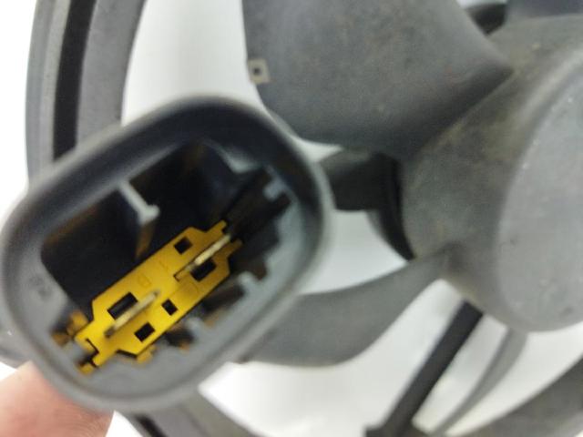 Precio del repuesto Soporte de radiador  408  sedán