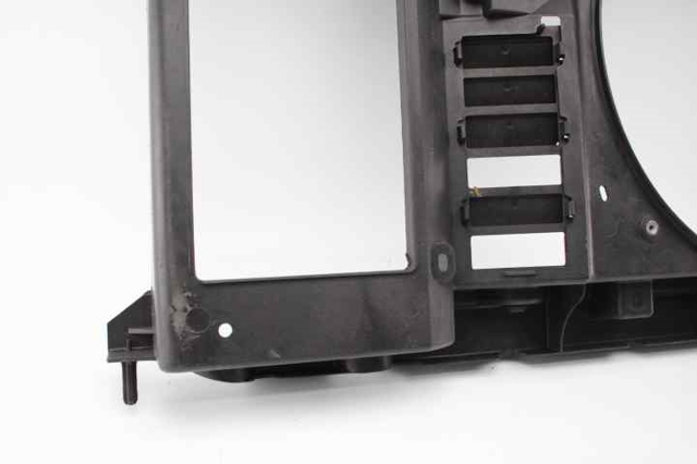 9676568780 Panel de soporte del radiador y montaje de faros  disponible Utrera
