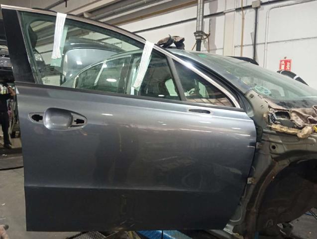 9677683980 PEUGEOT Puerta delantera derecha comprar Bilbao