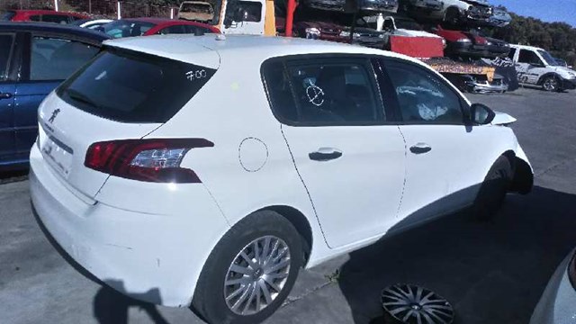 PEUGEOT 9677818280 Piloto trasero interior derecho  en stock Terrassa