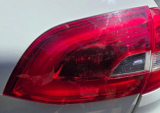 9678094880 PEUGEOT Piloto trasero interior derecho  en stock Huelva