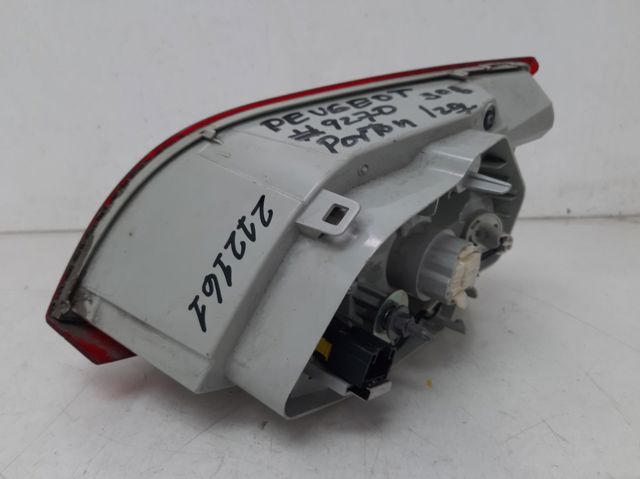 9678098080 Piloto trasero interior izquierdo  disponible Utrera