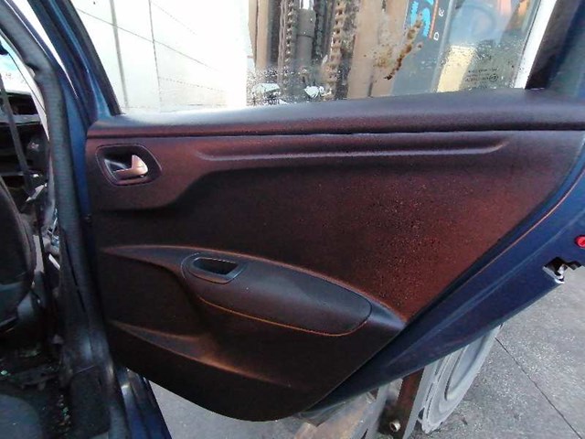 Guarnecido de puerta trasera derecha 96783749ZD Peugeot/Citroen