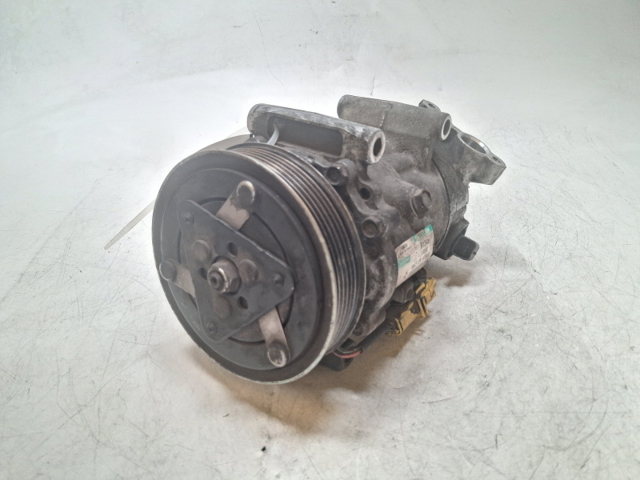 PEUGEOT 9678656080 Compresor de aire acondicionado  disponible Lugo
