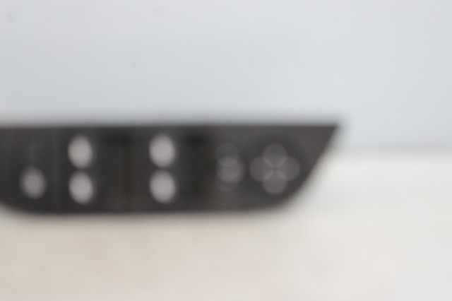 96788264ZD PEUGEOT Unidad de control de elevalunas delantera izquierda  comprar en Lleida