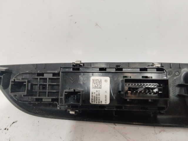 OPEL 96788281ZD Unidad de control de elevalunas delantera izquierda  comprar en Albacete