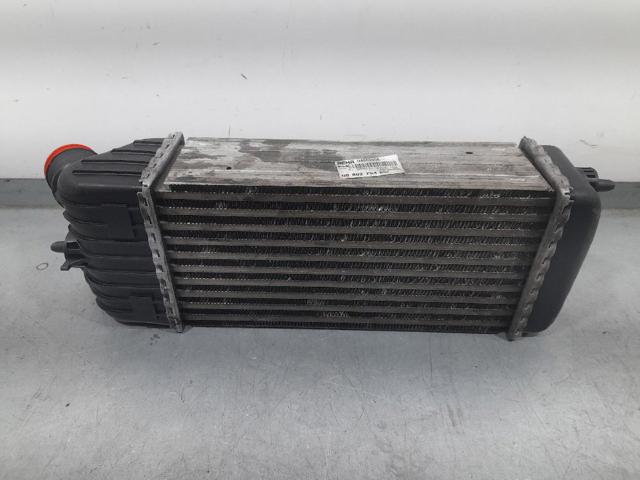 Radiador de aire de admisión 9680275480 PEUGEOT