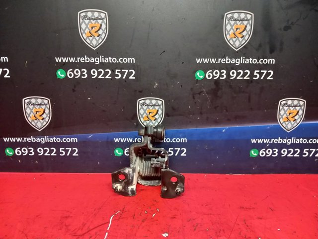 9680486480 PEUGEOT Rodillo central derecho de puerta corrediza  disponible Alicante