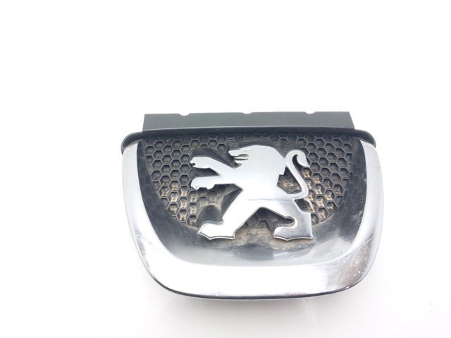 Emblema de parachoques delantero 9680505177 Peugeot/Citroen