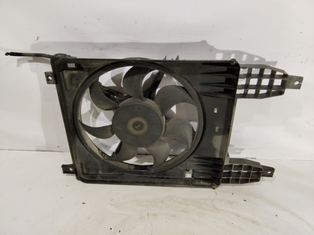 96808149 Difusor del radiador de refrigeración con motor y hélice  disponible Málaga