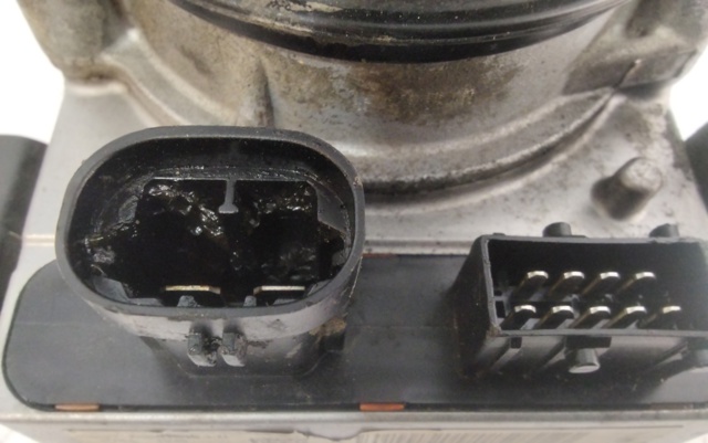 9680989480 PEUGEOT Bomba de dirección asistida  disponible Ourense