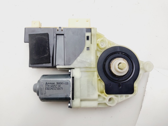 9681575280 Motor del elevalunas de la puerta delantera izquierda  comprar en Zaragoza
