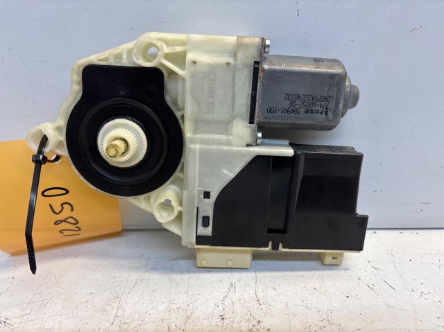 PEUGEOT 9681575280 Motor del elevalunas de la puerta delantera izquierda  comprar en Ponferrada