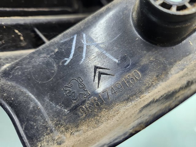 9681749180 PEUGEOT Piloto trasero derecho  disponible Alicante