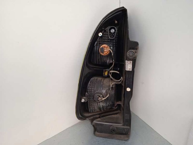 9681749180 PEUGEOT Piloto trasero derecho  comprar en Jaén
