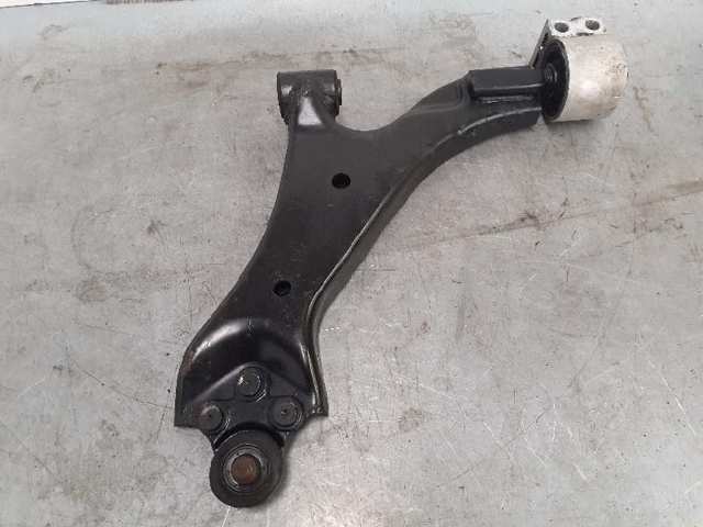 GM 96819161 Brazo inferior izquierdo de la suspensión delantera  en stock Terrassa