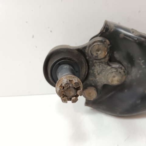96819162 GM Brazo inferior derecho de la suspensión delantera  disponible Ourense