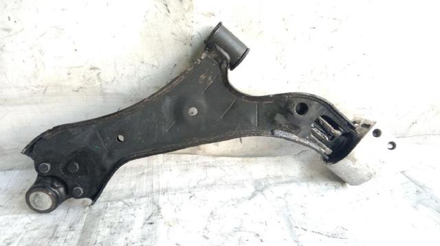 96819162 Brazo inferior derecho de la suspensión delantera  disponible Málaga