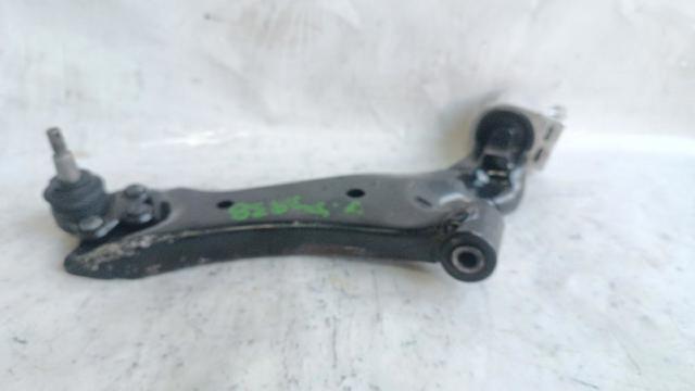 GM 96819162 Brazo inferior derecho de la suspensión delantera  disponible Lugo