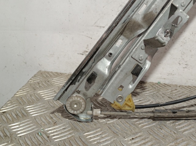 9682495680 Motor del elevalunas de la puerta delantera izquierda  comprar en Pontevedra