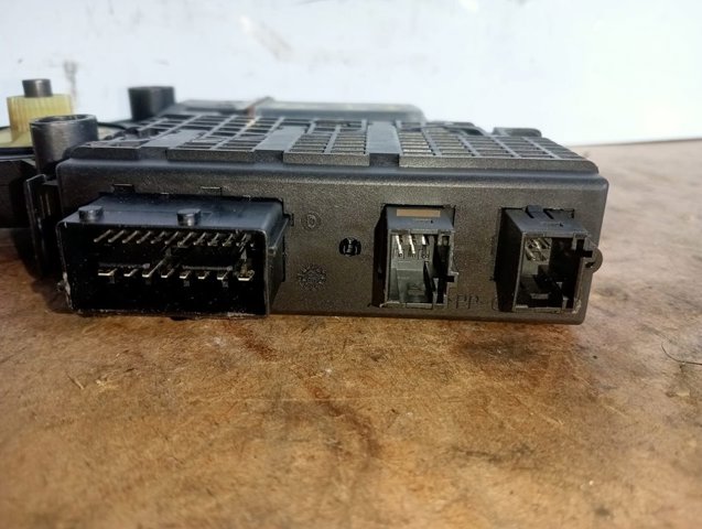 9682495680 Motor del elevalunas de la puerta delantera izquierda  comprar en Reus