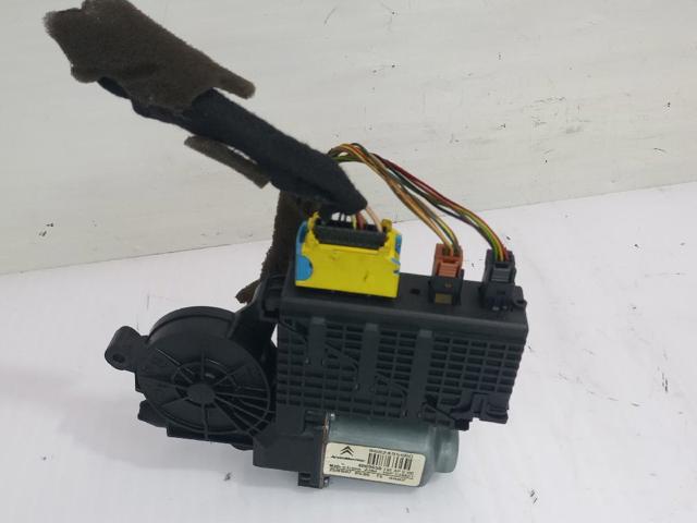 PEUGEOT 9682495680 Motor del elevalunas de la puerta delantera izquierda  disponible España