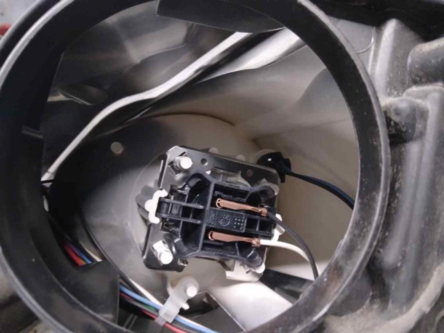 9682519080 PEUGEOT Faro derecho comprar Bilbao