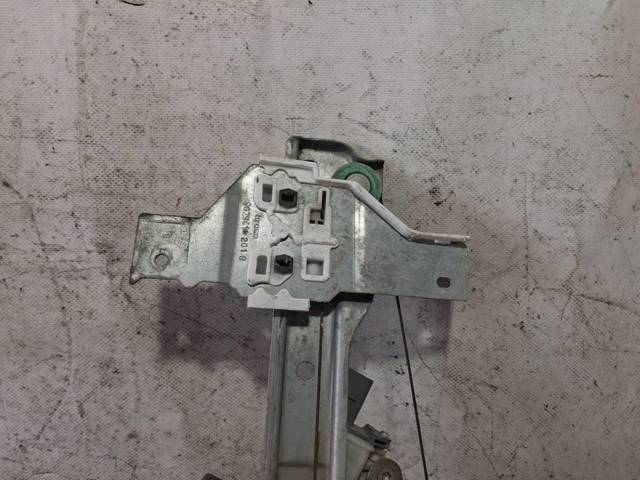 PEUGEOT 9682808880 Mecanismo de elevalunas de la puerta delantera derecha  disponible España