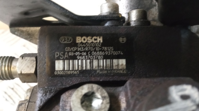PEUGEOT 9683703780 Bomba inyectora  en stock Salamanca
