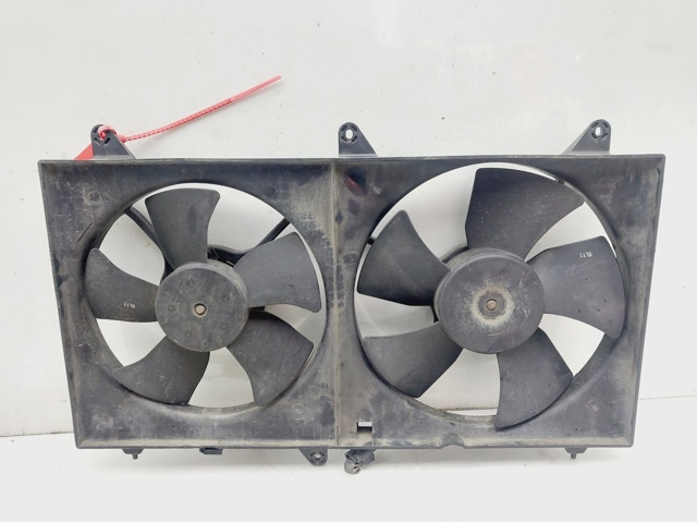 Difusor de radiador, ventilador de refrigeración, condensador del aire acondicionado, completo con motor y rodete 96838443 General Motors