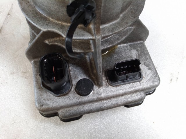 9684252580 PEUGEOT Bomba de dirección asistida  disponible Vigo