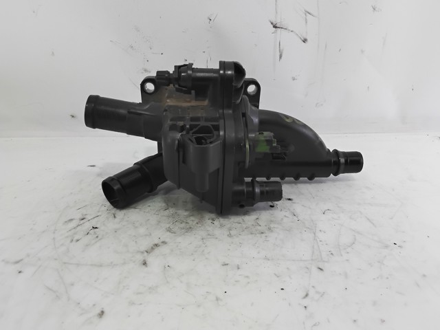 Caja del termostato Peugeot 208 CA, CC