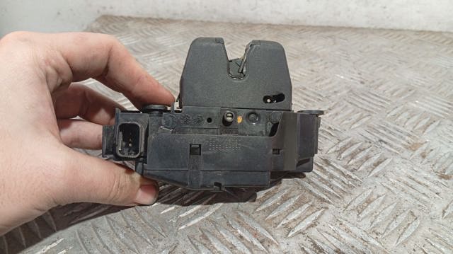9684648680 Cerradura de maletero  en stock Sabadell