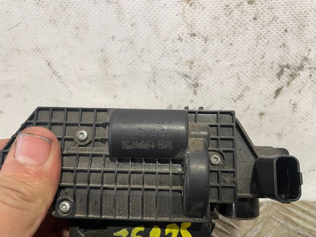 9684648680 Cerradura de tapa de maletero  disponible Málaga