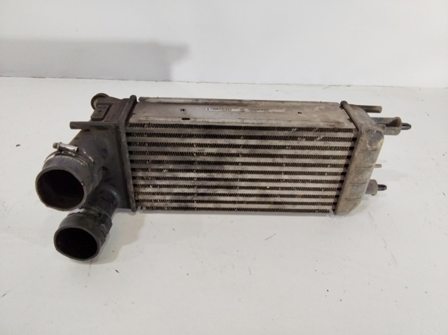 Radiador de aire, intercooler 9684946380 PEUGEOT