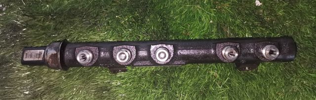 FORD 9685297580 Rampa de combustible comprar Barcelona