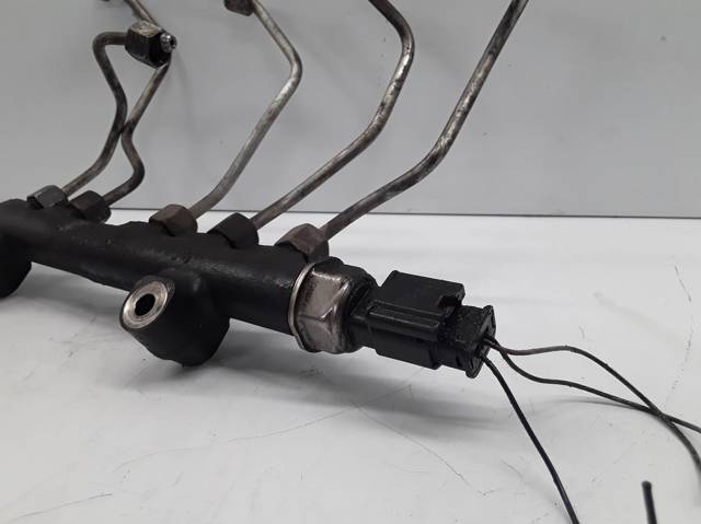 9685297580 Rampa de combustible  en stock Sabadell