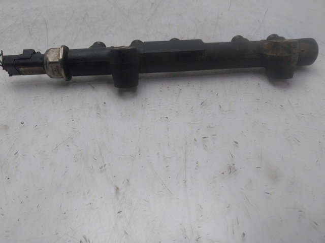 FORD 9685297580 Rampa de combustible  en stock Valencia